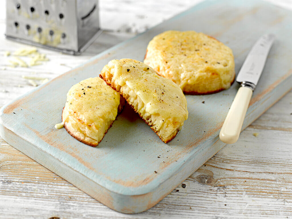 Warburtons Gluten Free Crumpets with Cheese